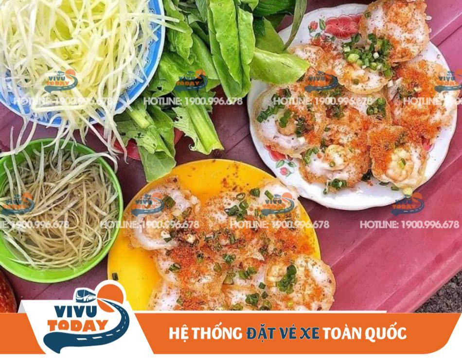 Bánh khọt tại quán Hương Vị Xưa - Vũng Tàu