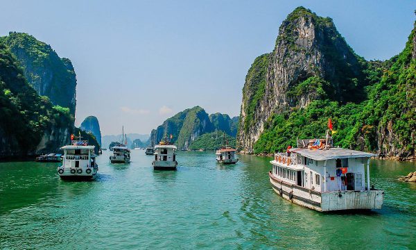 Top 10 Địa Điểm Du Lịch Việt Nam Được Tìm Kiếm Nhiều Nhất Trong Năm 2022