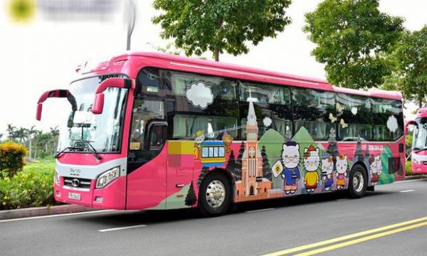 Xe bus Hello Kitty cho hành trình Sài Gòn đi Đà Lạt “cute hết sẩy”