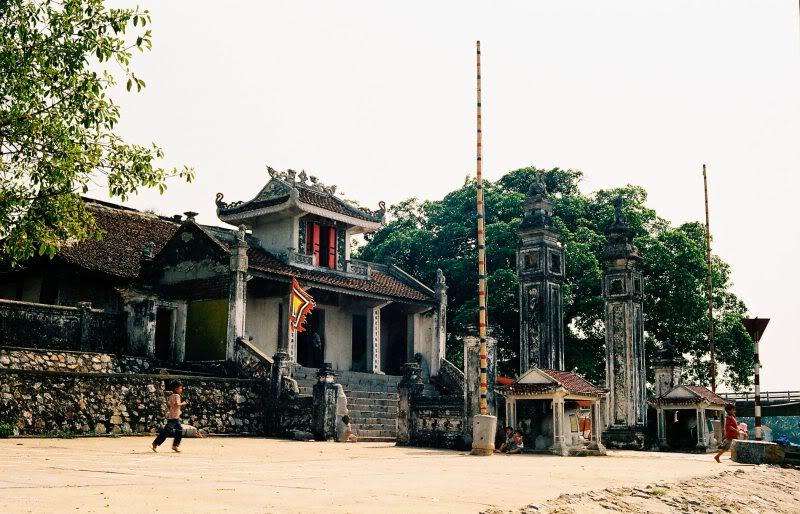 Văn khấn đền Cờn Nghệ An: Lưu ý khi đến đền