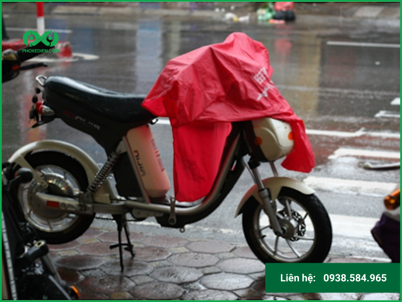 Xe đạp điện bị dính nước mưa cũng là nguyên nhân tạo nên tiếng kêu