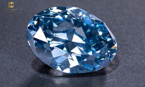 Kim cương xanh – Biểu tượng tình yêu và sự minh mẫn